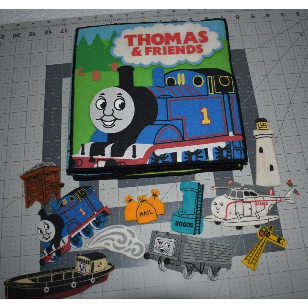 THOMAS TRAIN & FRIENDS FELT KIDS STORY Book with PIECES parts Vintage 2000